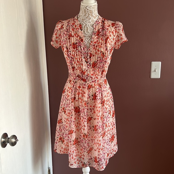 CHAUS Floral Pleat Dress in Pink and Orange - Picture 1 of 8